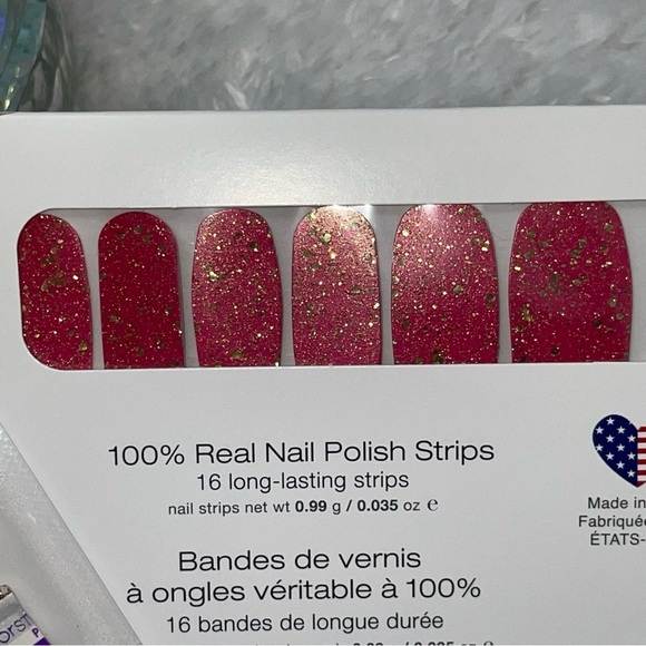 Color Street | Cran-apple Sprit z cranberry red with chunky gold flakes nail set - Picture 6 of 11